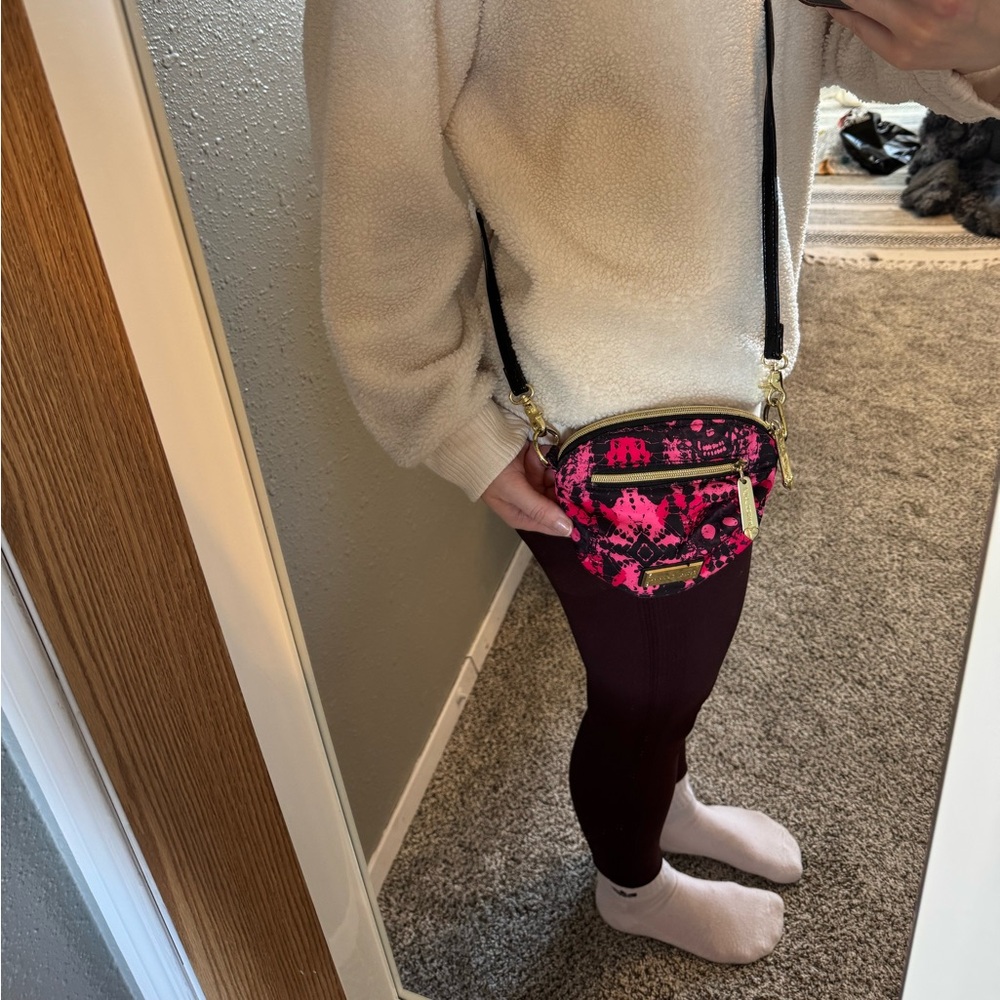 Betsey Johnson Hot Pink and Black Crossbody Bag - Picture 6 of 6